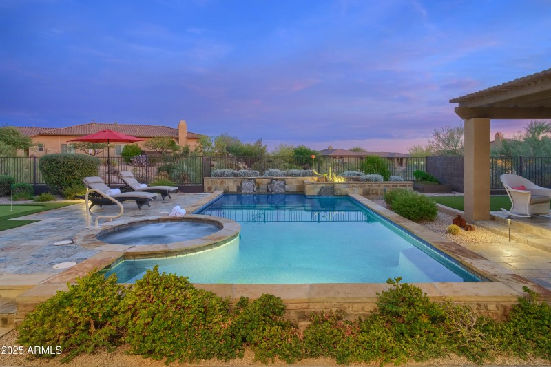 Pool & Spa