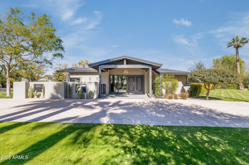 345 W Gardenia-2