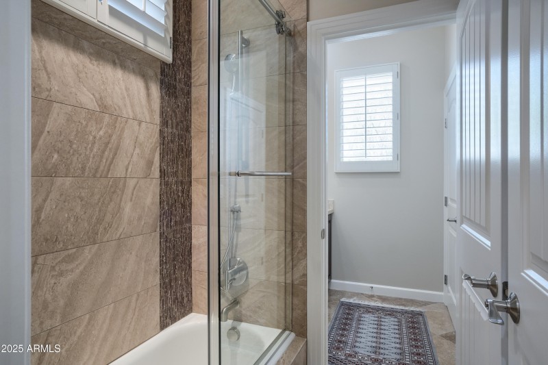 Guest Shower