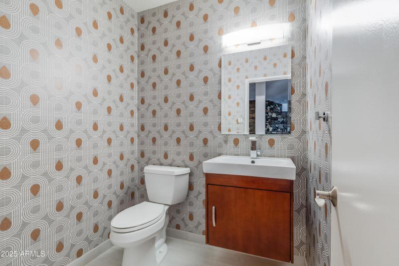 345 W Gardenia-29