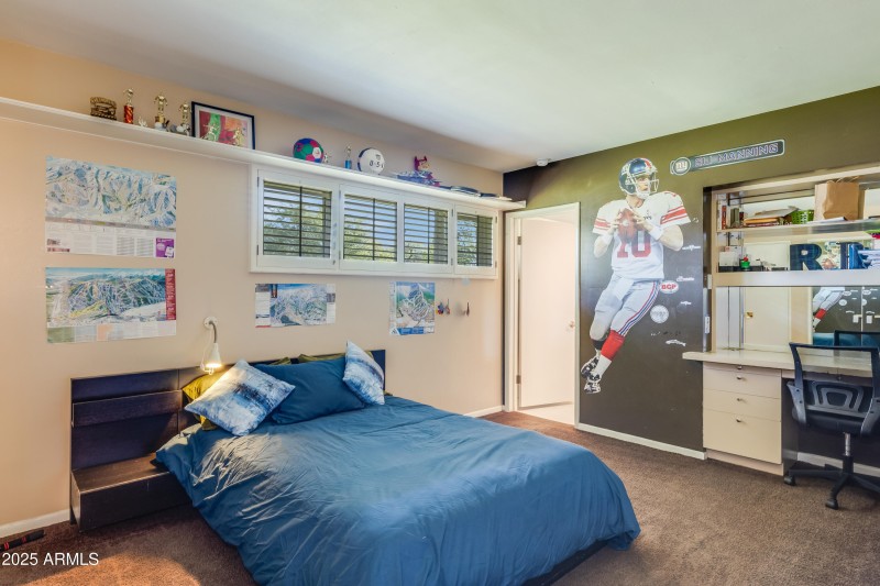 345 W Gardenia-32