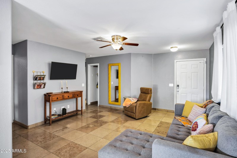 3241 W Abraham Ln-6