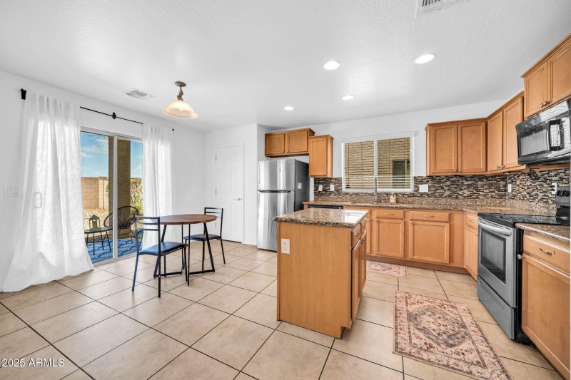 9030 S 58th Dr-11