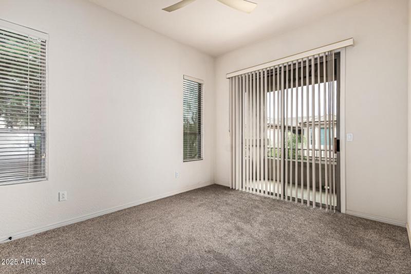 Guest w/Balcony 2 Access