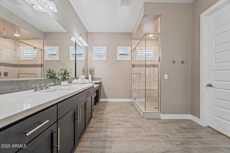 Owners bathroom
