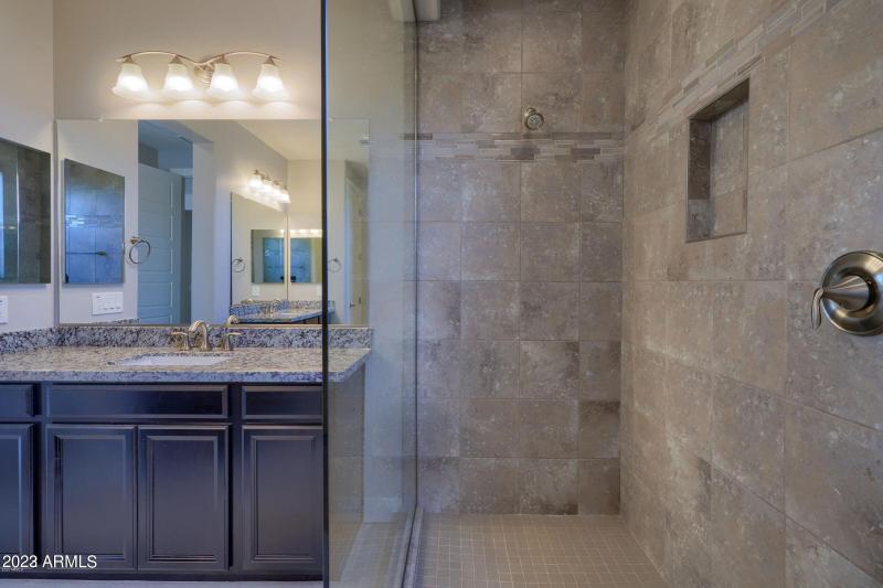 20220513044840981521000000-o