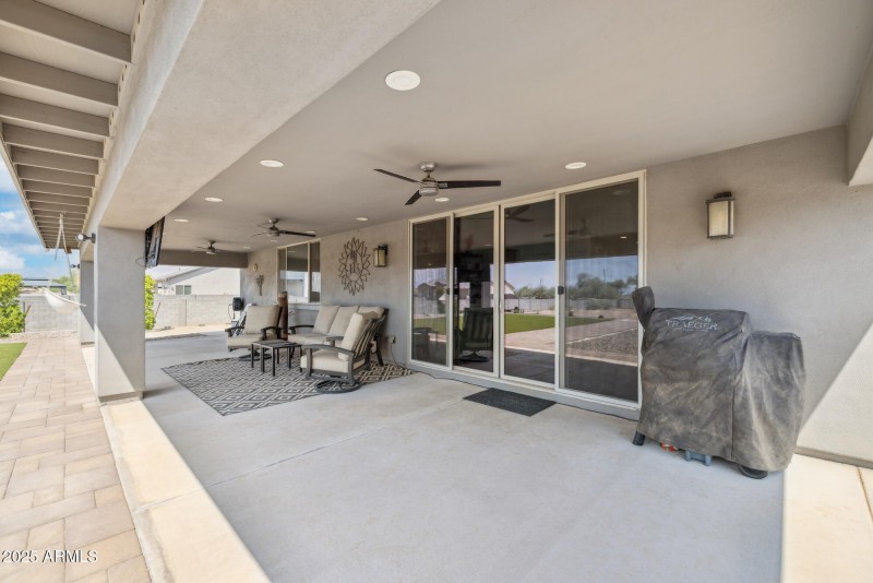 Cov Patio