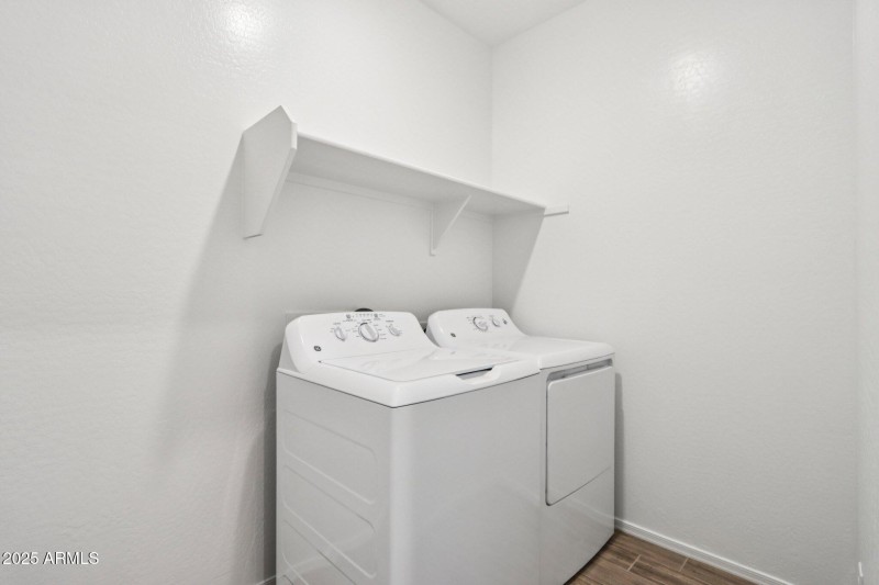 24-web-or-mls-W Moeller Rd-S2208-024