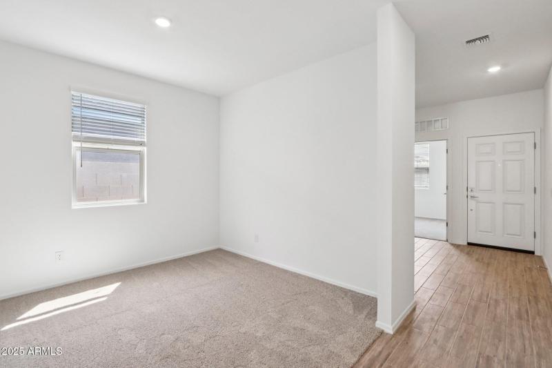 26-web-or-mls-W Moeller Rd-S2208-026