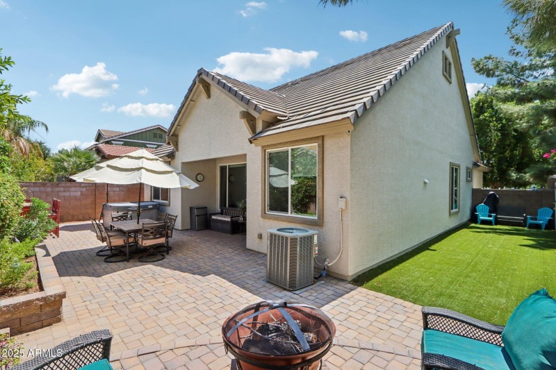 Backyard/side yard
