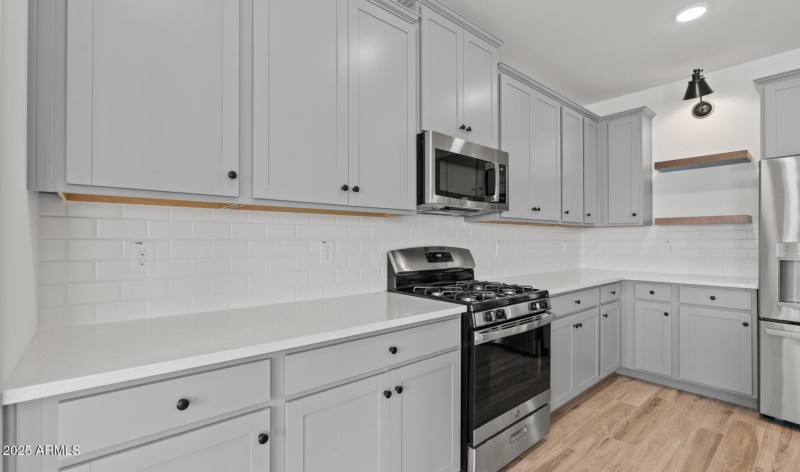 LS Lot #91 Kitchen 3 (Large)