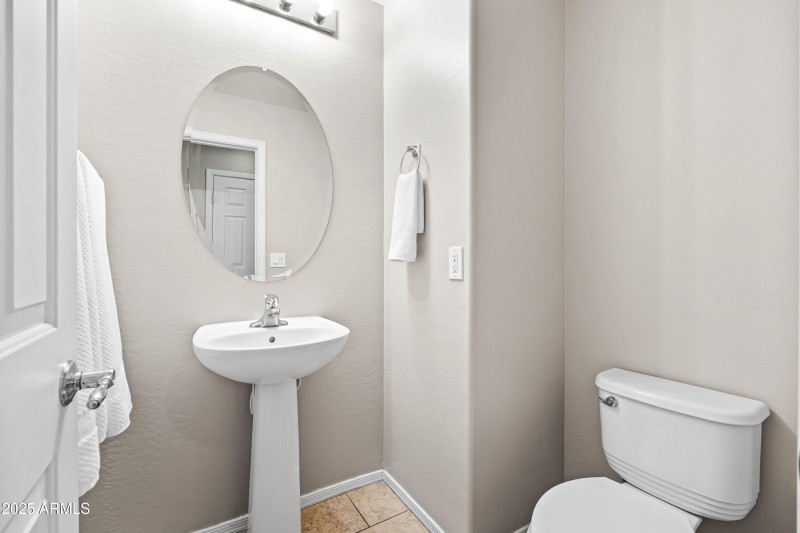 2s half bathroom