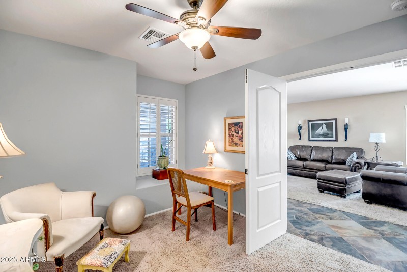 Den/Bedroom