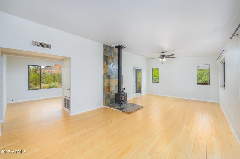 40 Cascade Drive-14