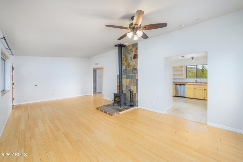 40 Cascade Drive-16