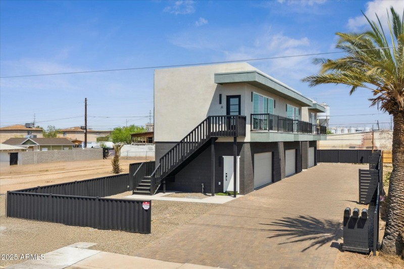 01-001-front-exterior