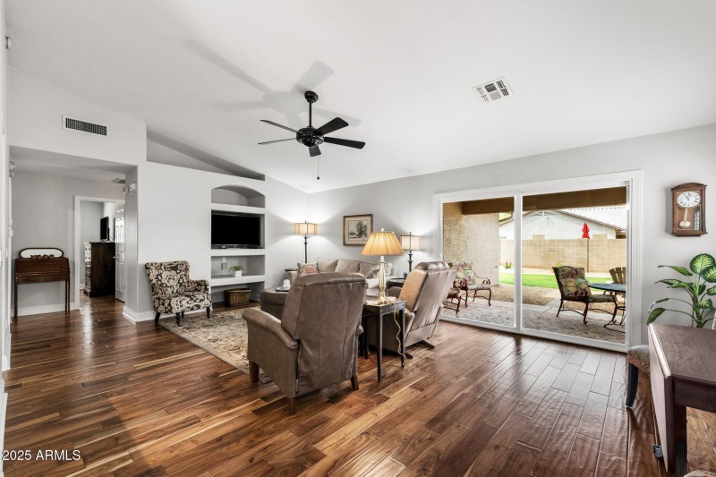 03__1146 S Larkspur St