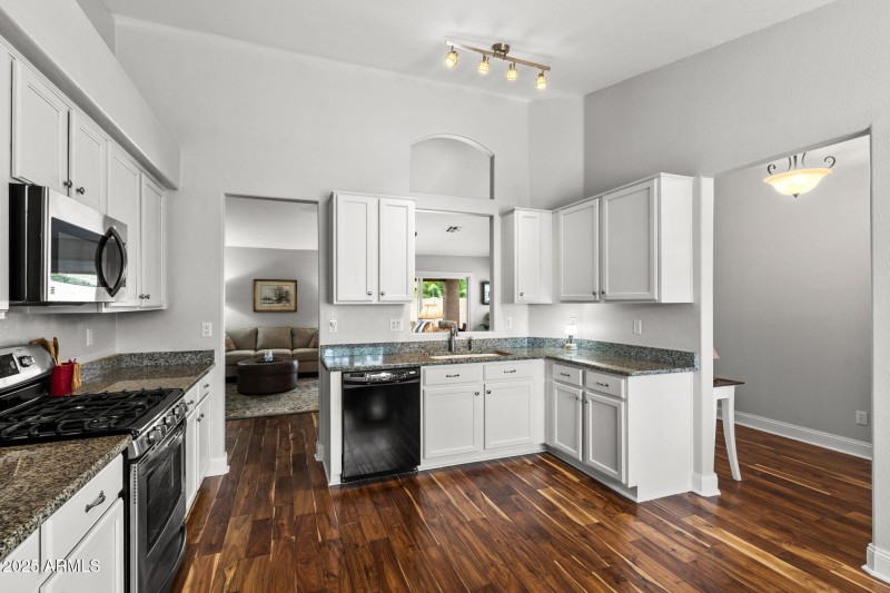 10__1146 S Larkspur St