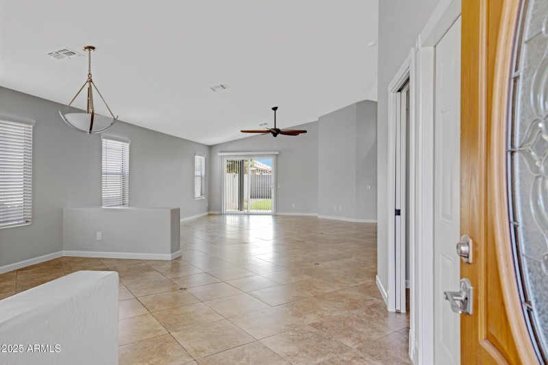 10429 W Windsor Blvd-5