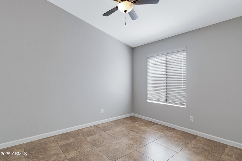 10429 W Windsor Blvd-19
