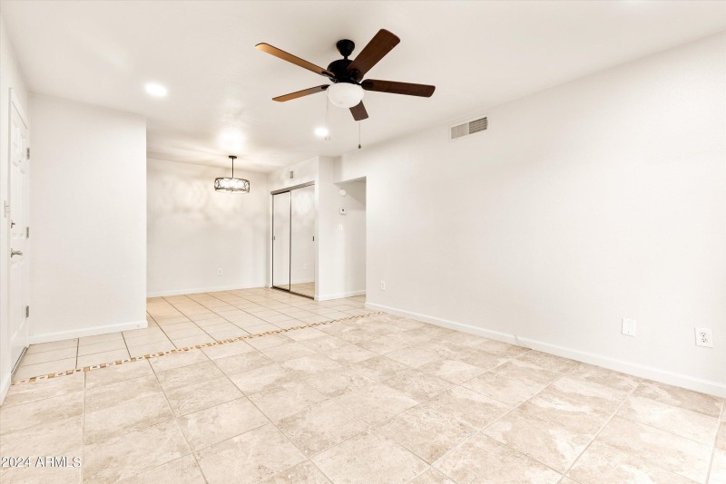 06-5877 Granite Reef Unit 1117-6