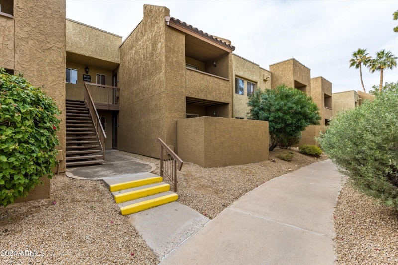 18-5877 Granite Reef Unit 1117-18