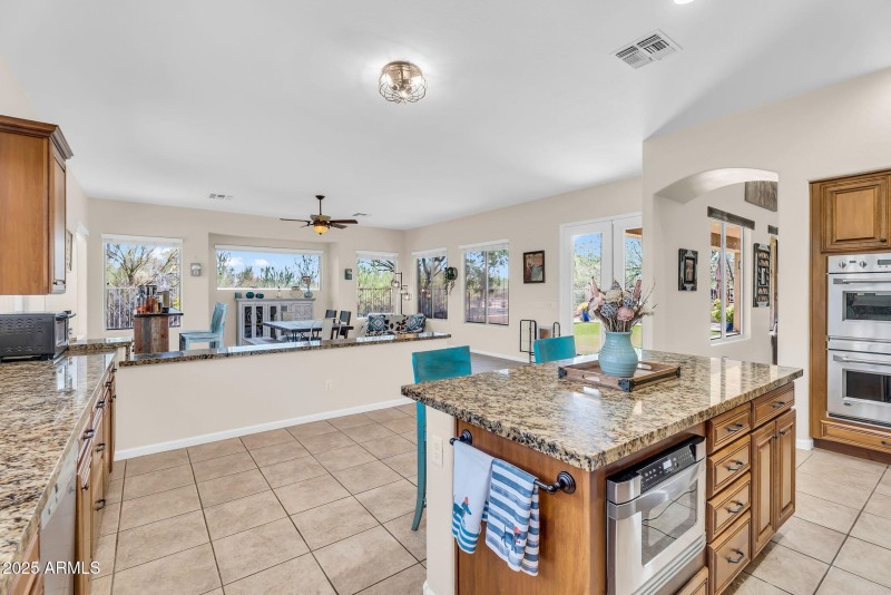 16-web-or-mls-5544 E Dusty Wren Dr 14