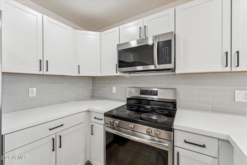 09-008-kitchen