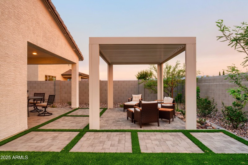 SAMPLE BACK YARD