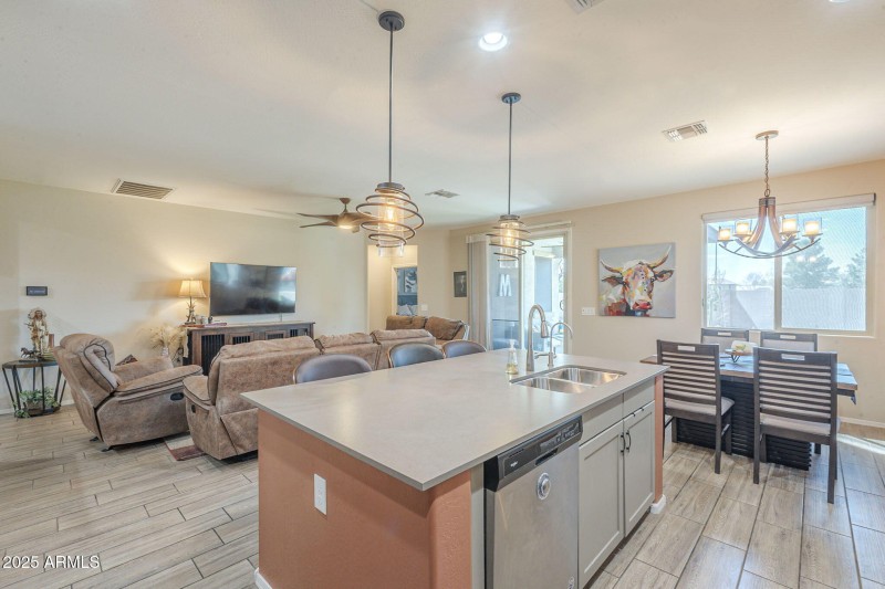 17-web-or-mls-Canasta-17