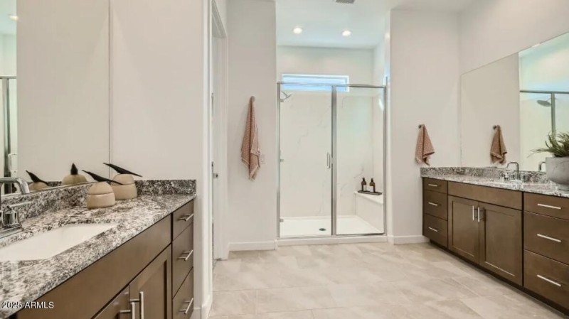 Owners Bath