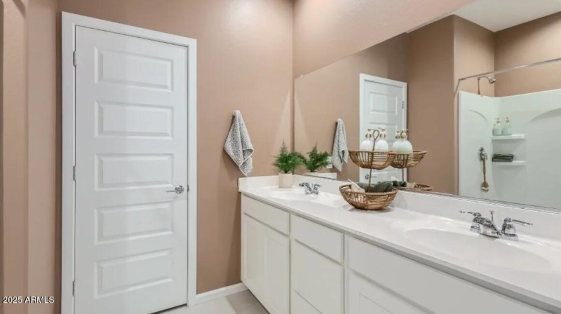 Owners Bath