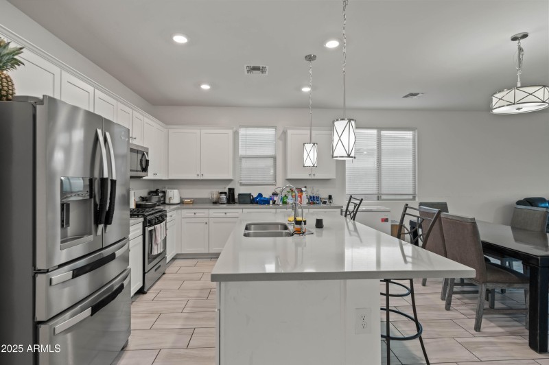 11670 W Parkway Ln Avondale AZ 85323-36