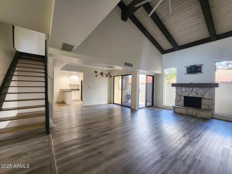 10th st living dining