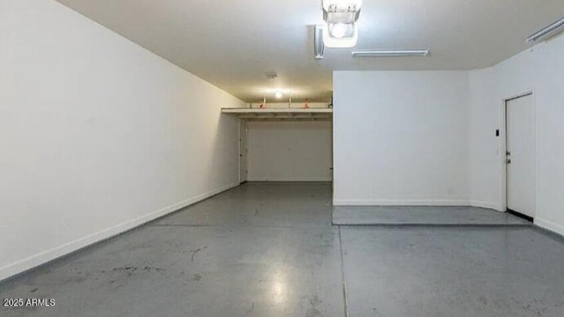 tandem garage