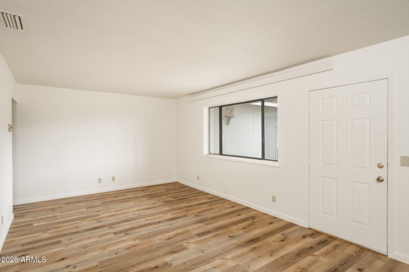 2-web-or-mls-415-w-fir-st