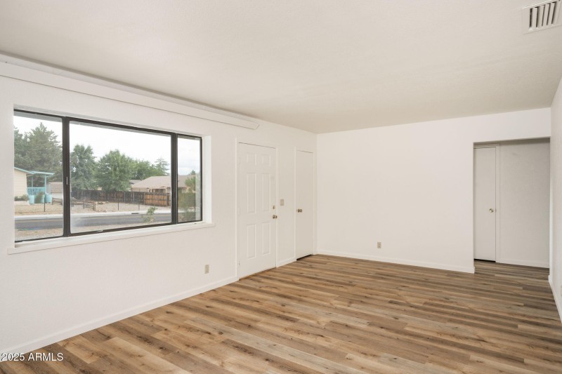 3-web-or-mls-415-w-fir-st