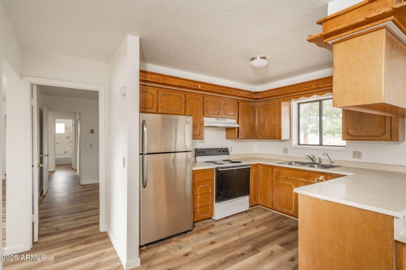 5-web-or-mls-415-w-fir-st