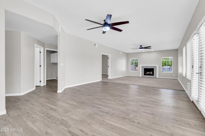 781 N Bristol Ln-8