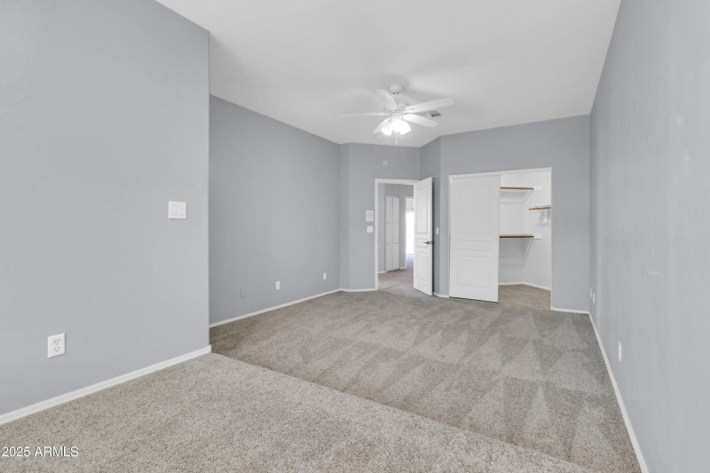 781 N Bristol Ln-41