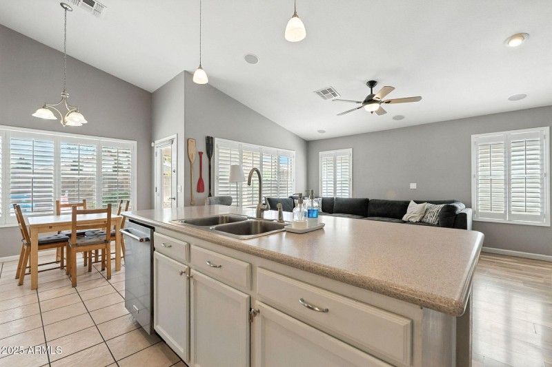 17-web-or-mls-Scott-17