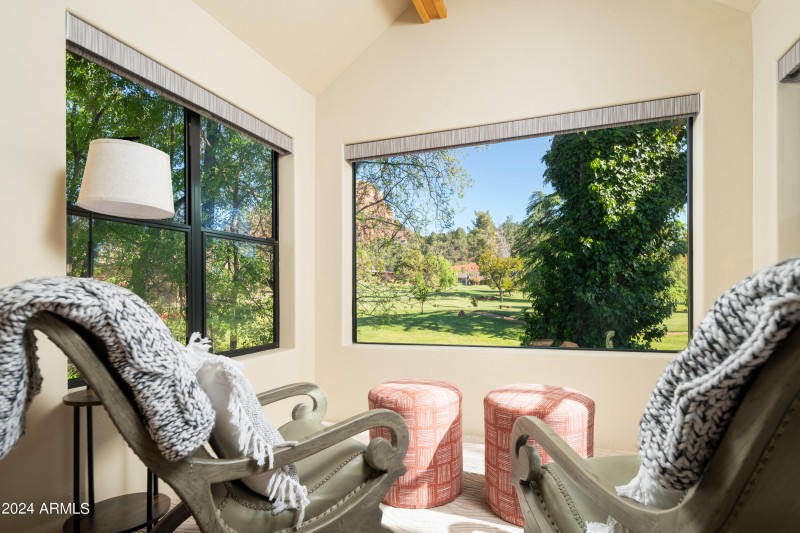 Phoenix Photo Pro-55 Ranch House Cir_015