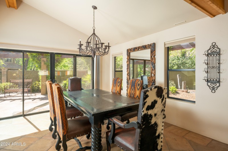 Phoenix Photo Pro-55 Ranch House Cir_006