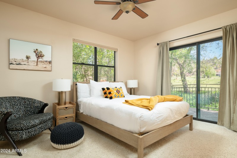 Phoenix Photo Pro-55 Ranch House Cir_020