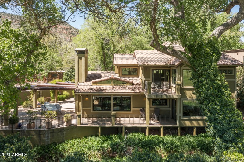 Phoenix Photo Pro-55 Ranch House Cir_039