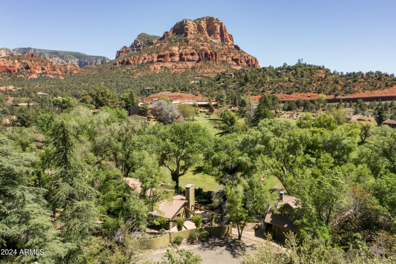 Phoenix Photo Pro-55 Ranch House Cir_036