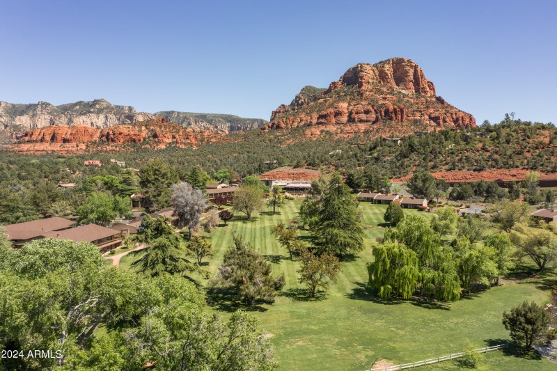 Phoenix Photo Pro-55 Ranch House Cir_037