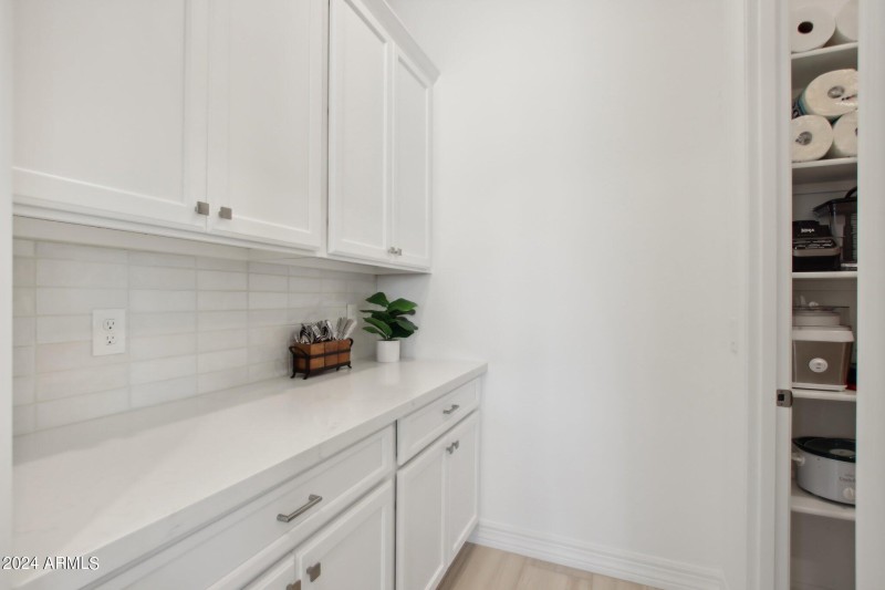 S 185th Ave-036