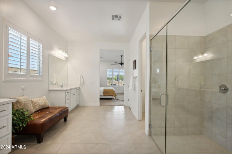S 185th Ave-034
