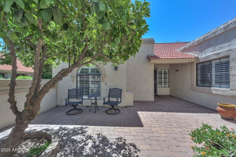 Private Courtyard